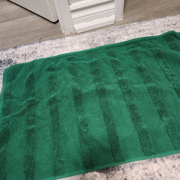 Deep Forest Green Bath Towels (Set of 6) - Picture 3 of 3